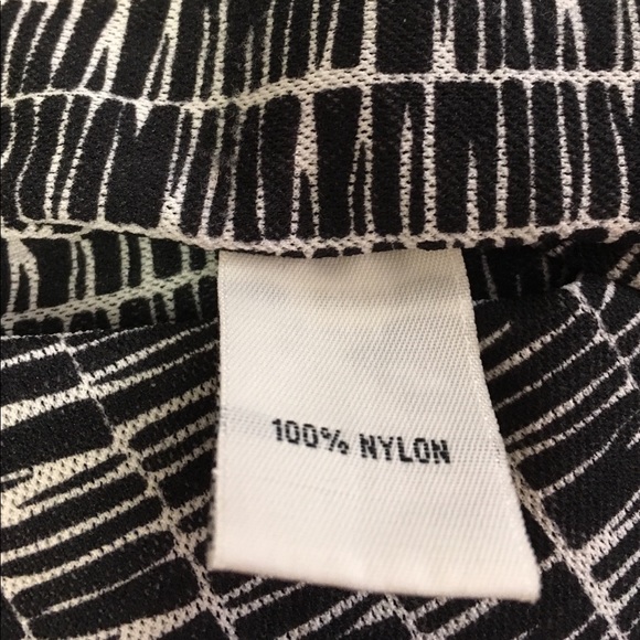 Kenneth Cole V Neck Top Blouse Sleeveless M Nylon - Picture 7 of 8